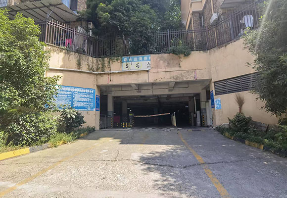 藍(lán)灣香郡文化用房和部分車位第一次拍賣